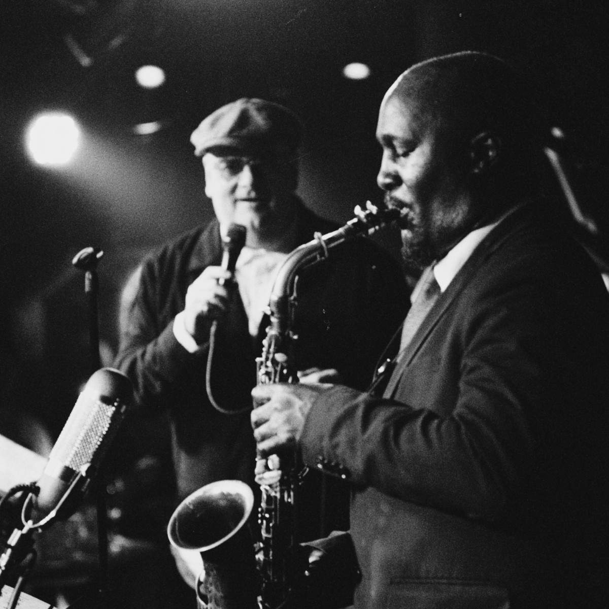 We're excited for this stunning PX Records release! 📣 ✨ ' @ianshawjazz and @tonykofi - at PizzaExpress Live in London' is available on all streaming platforms from 26 April. Pre-order your copy on CD and vinyl via the link below. 💿 shop.pizzaexpresslive.com