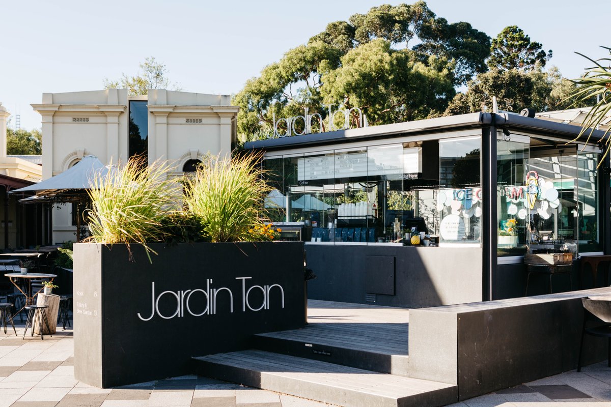 The Jardin Tan kiosk will be open from 5am tomorrow for those attending the Dawn Service at the Shrine of Remembrance tomorrow morning for ANZAC Day. Both Melbourne and Cranbourne Gardens shops will open at the later time of 1pm tomorrow.