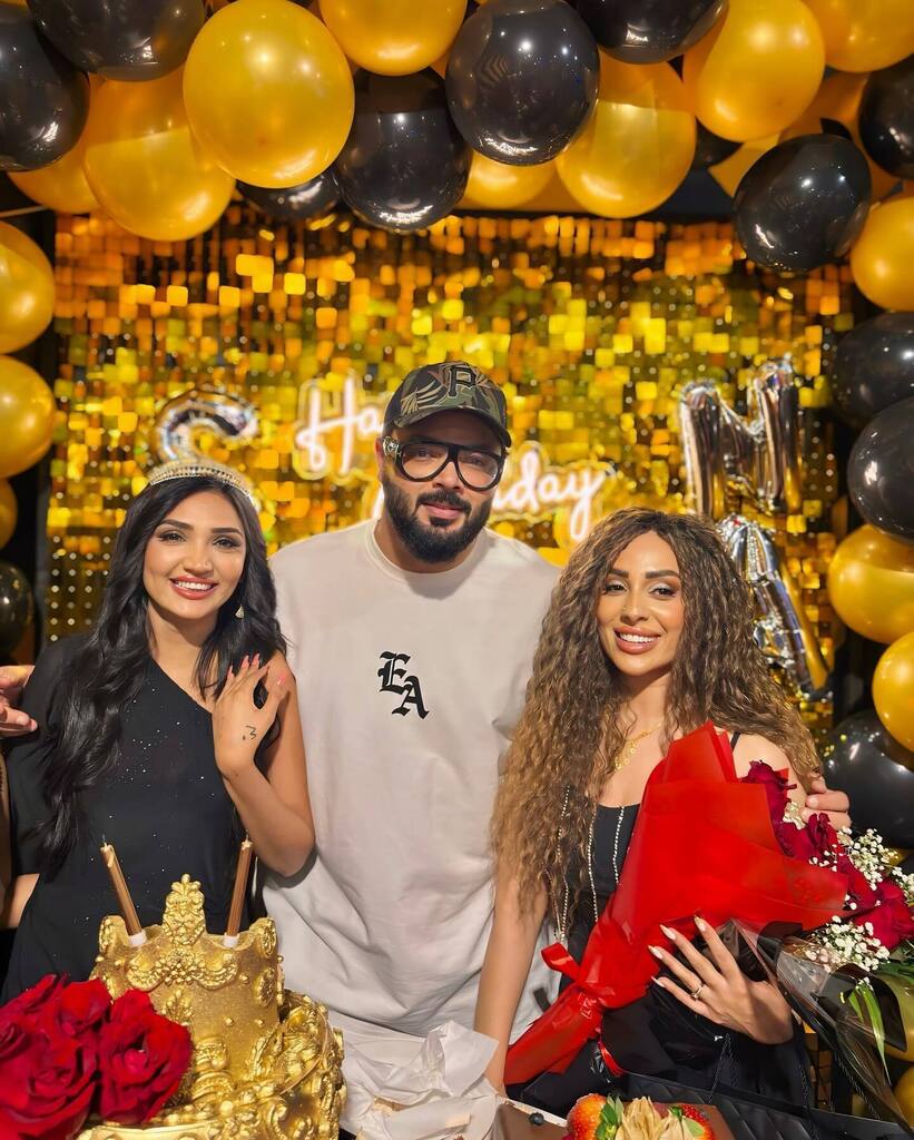 Happy Birthday to Both Of You @sana.ainaa & @farzananazofficial  May God booked you with All The health wealth and happiness 

#celebs #dubaipeople #sheymanoo #birthdayparties #party #dubaipartypeople