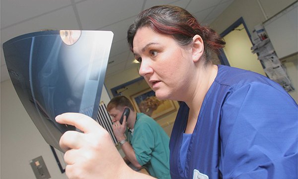 Have you thought about becoming an advanced clinical practitioner (ACP)? An ACP in the emergency department describes what a typical shift looks like and what to do if you think advanced practice is where you’d like to take your career. rcni.com/nursing-standa…