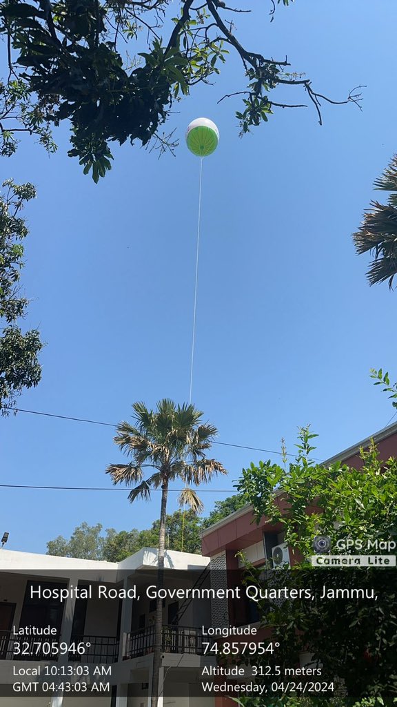 acd_jammu's tweet photo. Helium Balloons have been raised to sky at various locations in Jammu District to spread a message to vote on 26th April 24 &amp; Voters Awareness

#VoteDayNoExcuseDay 
#ChunavKaParv
#DeshKaGarv
#Election2024
#YouAreTheOne
#EveryVoteMatters 
@acd_jammu @dmjammuofficial @ceo_UTJK https://t.co/X4KYpeGPxc