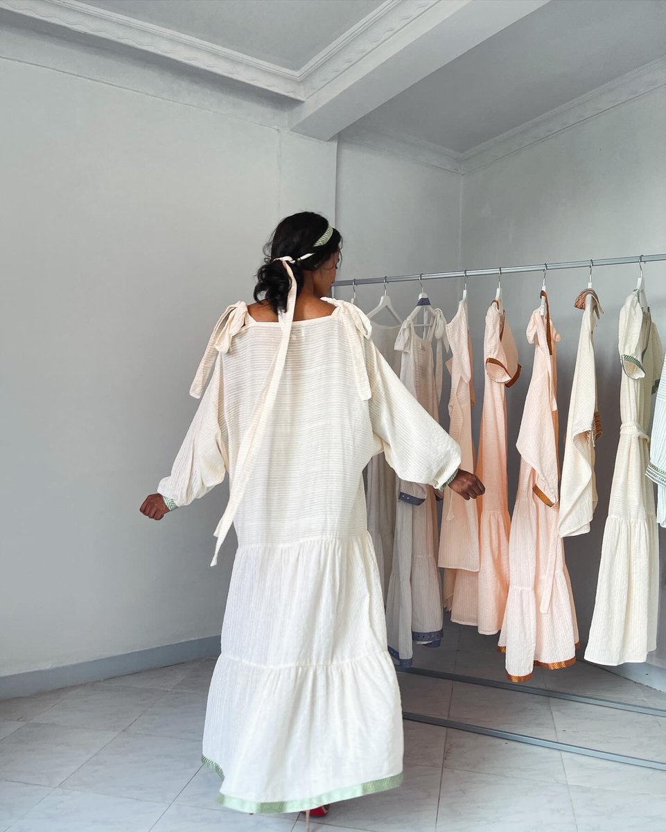 MafiMafi_et's tweet photo. With Ethiopian Easter on the horizon and summer just a beat away, our classic dresses offer a modern twist on traditional style, ideal for any occasion. 💃🏾Find your perfect fit in a variety of colors and sizes, exclusively at our Kazanchis store.
Crafted with fabric from our weaver Tsehay and tailored with care by Zuriash ✨