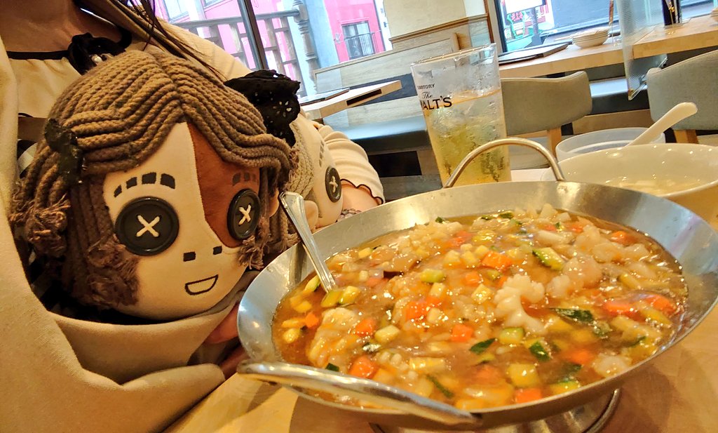 あいにくのおてんきですが、ちゅうかがいにきました
これがあちあちのしょーろんぽーですか⋯