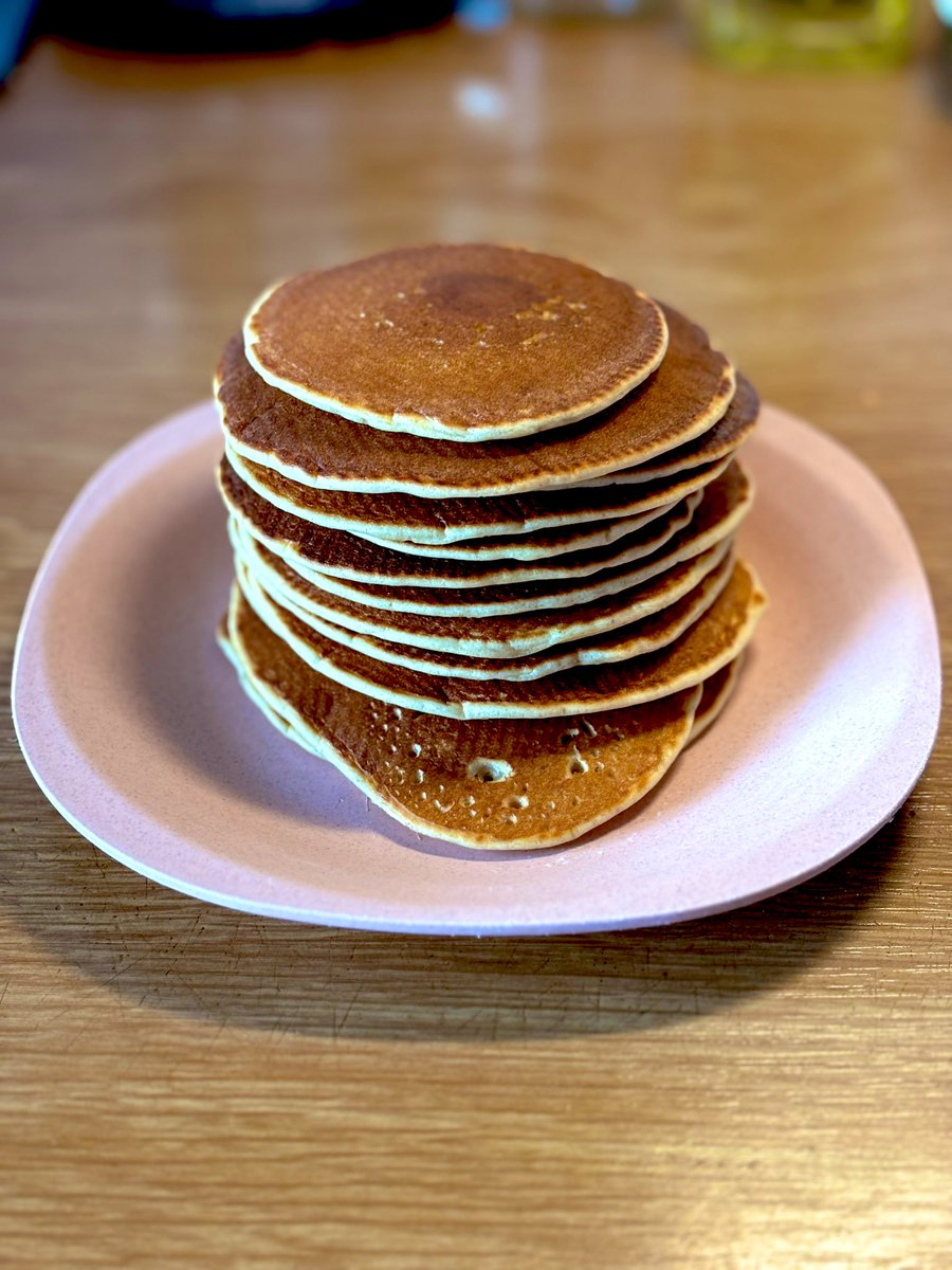 C’mon, wake up, pancakes are ready 🥞