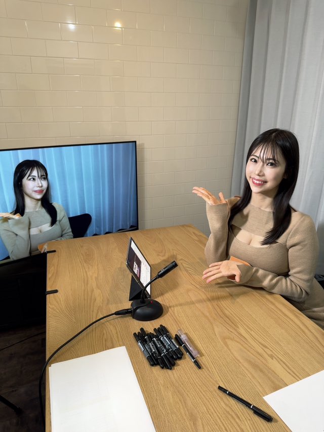 suzukifumina's tweet image. 昨日はFLASH発売オンラインサイン会ありがとうございました☺︎
あっという間の楽しい時間でした✨
コメント読みきれなくてごめんね😢

#FLASH のハッシュタグを付けて、感想聞かせてね🩷