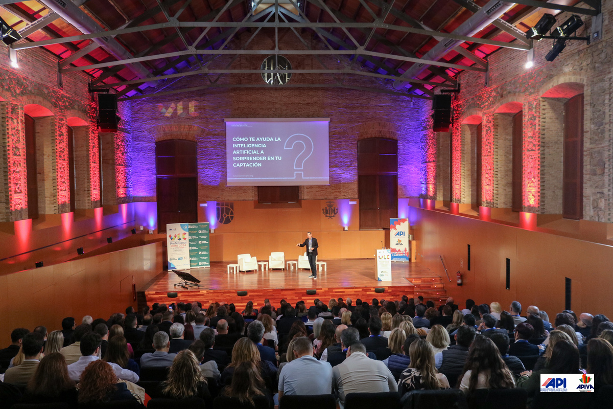 luqentia's tweet photo. 👏 Enhorabuena @COAPI_Valencia  por la organización #ProfesionalInmo2024. No podemos dejar de felicitar de nuevo a todos los magníficos ponentes. Y por supuesto, nuestro infinito agradecimiento a todos los asistentes e interesados en #RoomCreator. 

¡Hasta la próxima! https://t.co/r0TEwNjq3s