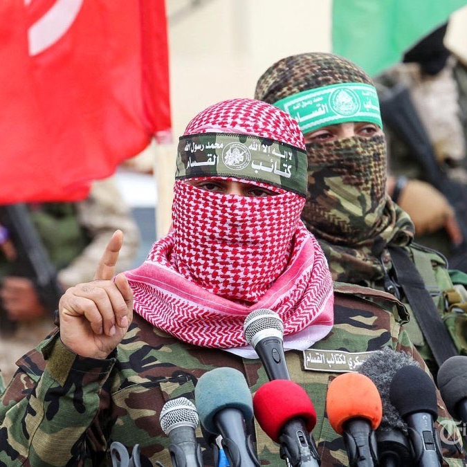 jacksonhinkle's tweet photo. 🚨🇵🇸 ABU OEIDA: "The ENEMY is still stuck in the sands of Gaza!" https://t.co/6tqzX0SIFq