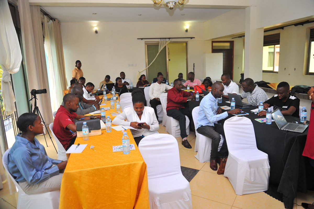 Happening now! #kampala Youth capacity building workshop in renewable energy alternatives to ease energy transition. Youth say,Uganda is blessed with a lot of renewable energy sources but the country haven’t tapped into these resources. #RenewablesNotOil #stopEACOP