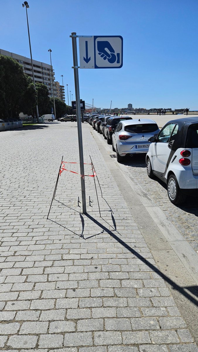 #caminotuesday theme mystery. How about an invisible parking meter we passed in Matosinhos yesterday. #caminoportugues #caminodesantiago