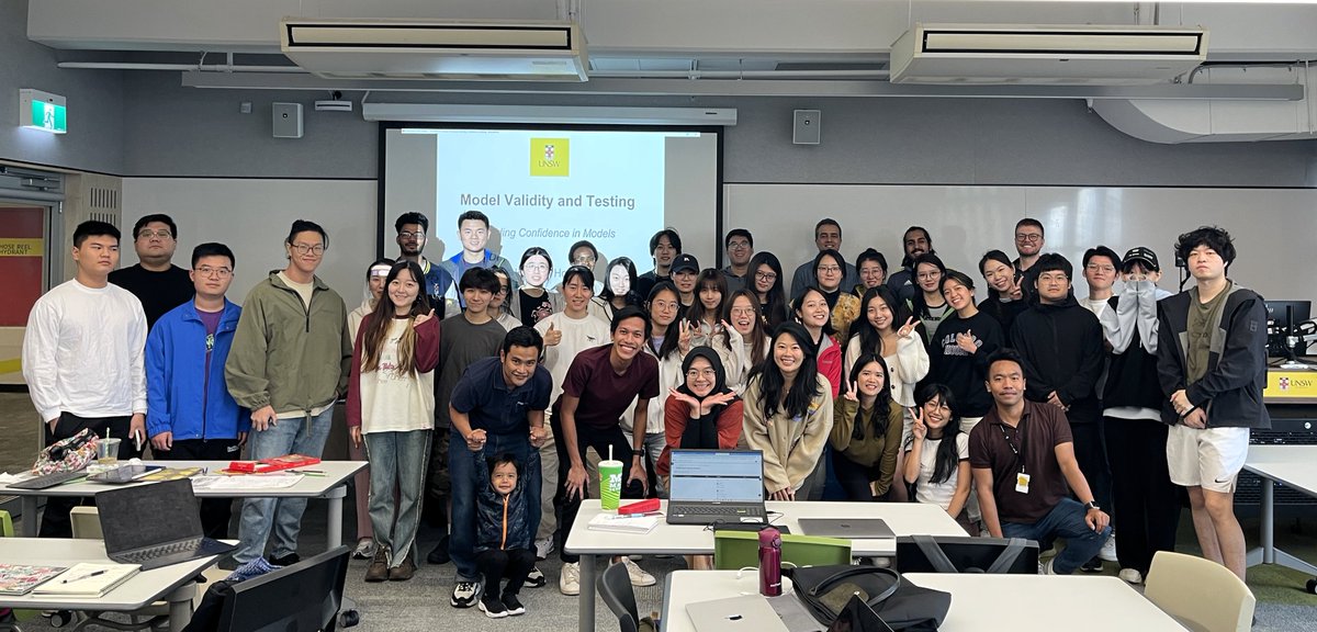 Last week was the final lecture for the #SystemsThinking & #Business Dynamics course with my enthusiastic students at @UNSWbusiness. 
Tried to actively engage students -as well as myself- in the learning interactively because I believe “While we teach, we learn”.
#systemdynamics