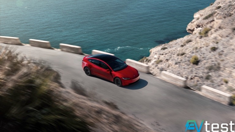 EvtestEu's tweet photo. TESLA MODEL 3 Performance 2024 
TEST: https://t.co/bFi9VYUcmL
#tesla #teslamodel3longrange #teslamodel3performance #evtest #teslamodel3longrange #electricvehicles #teslamotors https://t.co/pfFtsQIYnt