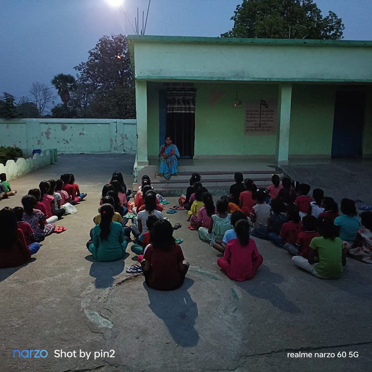 Counselling our Students before they leave for Sunmer Vacation on Good Touch vs Bad Touch by Teachers and Matron in all Schools and Hostels ⁦⁦@CMO_Odisha⁩ ⁦@TribalAffairsIn⁩ ⁦@scstdevdept⁩