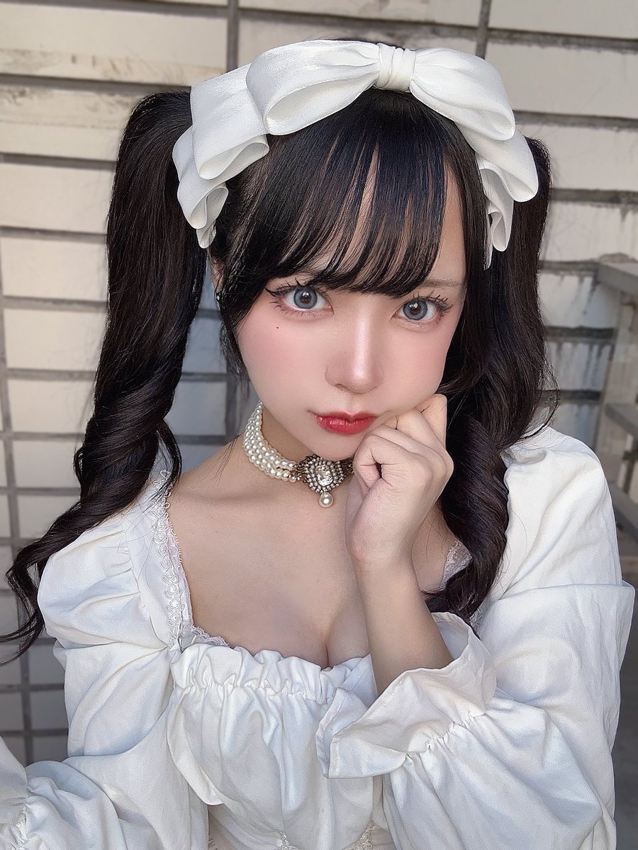 Shikiii_Ark's tweet photo. 渋谷Ark所属(@abyss_terrarium )
副店長のし季です🤍

︎︎︎︎♡趣味 アニメ、アイドル鑑賞、コスプレ
♡特技 加工、メイク

アニメ、VTuber、アイドルも好きで時々コスプレやったりとかもするので多趣味だから話し合うこと多いかも…是非遊びに来てね💭

沢山拡散してね❕❕

 #ブラビアーク https://t.co/GexEODQpAp