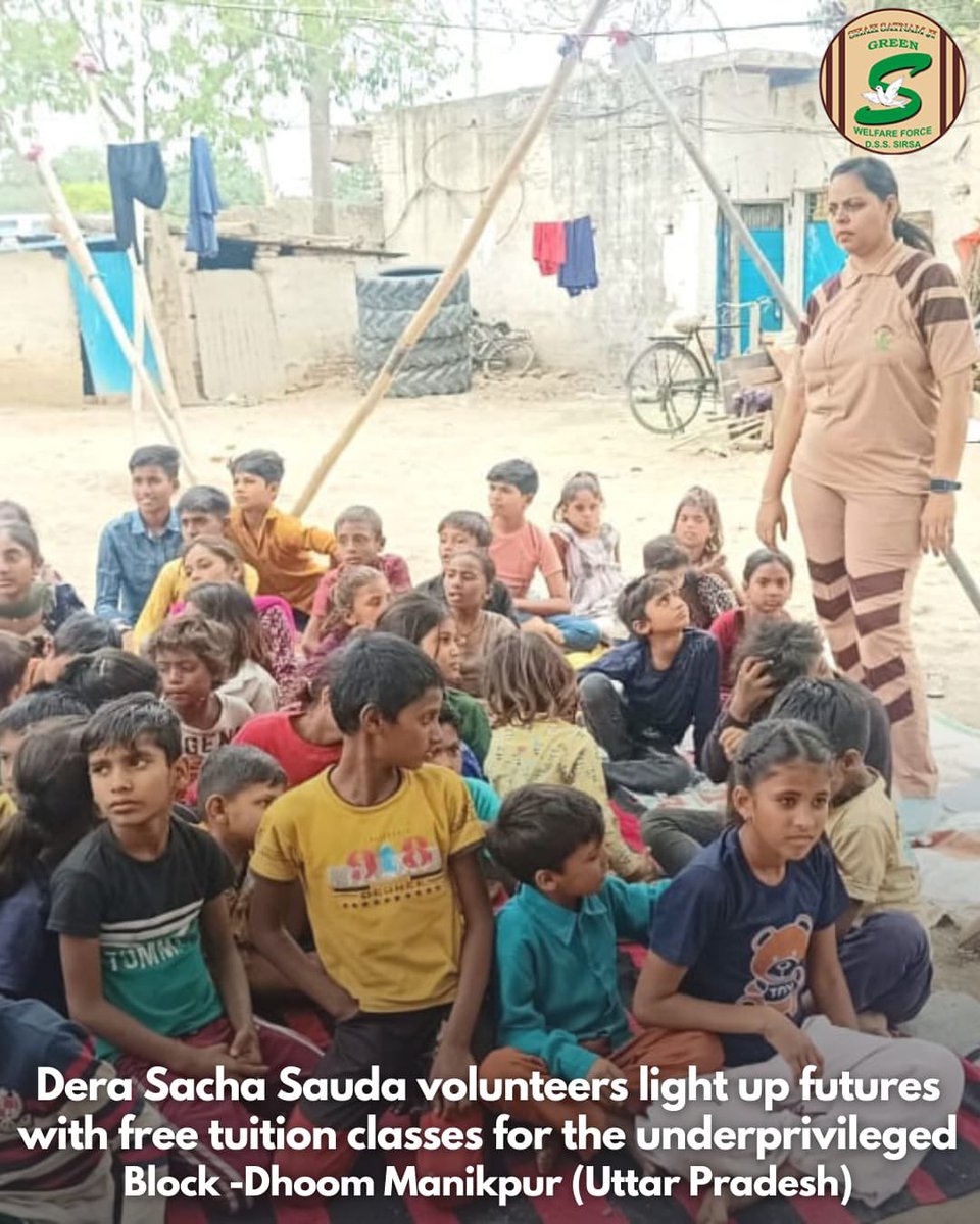 GreenSwelfares's tweet photo. Shah Satnam Ji Green 'S' Welfare Force Wing volunteers are empowering the young minds with the gift of education. They are providing them free tuition classes and ensuring that every child's dreams are fulfilled with the grace of Revered Saint Dr. MSG. These altruistic endeavours are bringing hope to the society. #FreeEducation #EmpoweringYouth #DeraSachaSauda