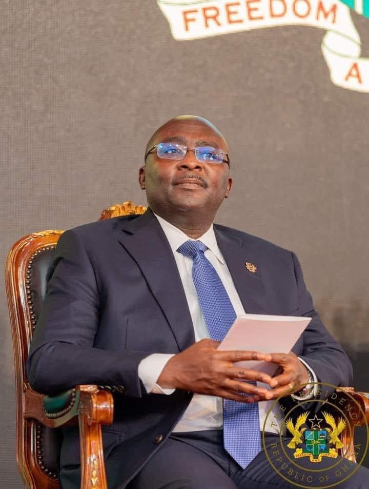 Government Transformational Initiatives Championed By Dr.Bawumia 

Implemented the Sinohydro Bauxite for Roads infrastructure deal that resulted in the construction of :

-Tamale Interchange 
-Jasikan-Dodopepesu highway 
-Cape Coast inner city roads etc

#NorthernRegionForBawumia…