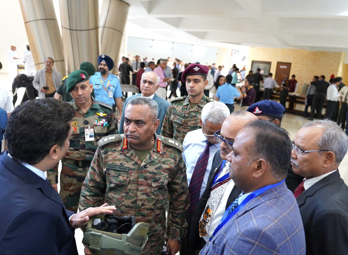 #YearOfTechAbsorption General Manoj Pande #COAS addressed the Seminar cum Exhibition themed “Year of Technology Absorption - Empowering the Soldier”, at Manekshaw Centre, #NewDelhi, conducted by Centre for Land Warfare Studies #CLAWS, on behalf of the #IndianArmy. #COAS