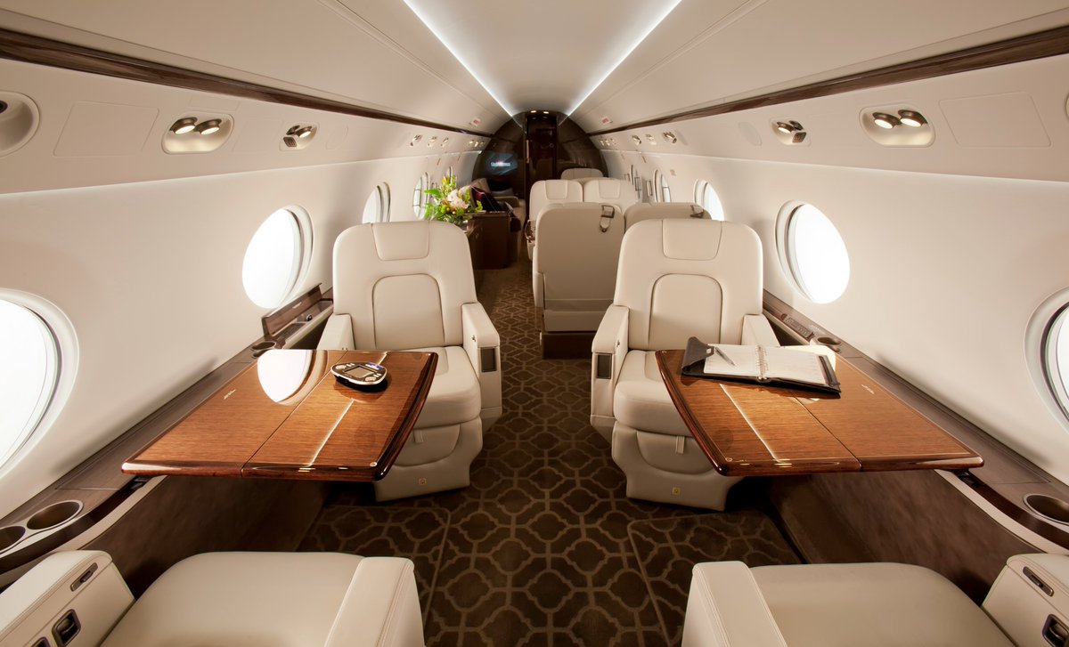 lunajets's tweet photo. Experience exceptional elegance in the skies with the Gulfstream G550 🛩️✨ 
 
The Gulfstream G550 is well-known in the industry for its comfort during long-distance flights.

 Photos credits: ©️Gulfstream https://t.co/sJMaFWpZTW
