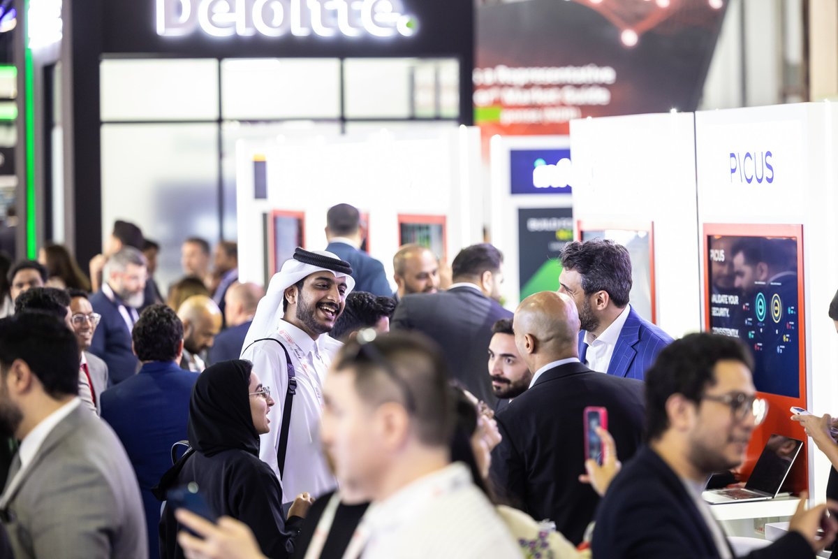 GISECGlobal's tweet photo. This is your moment! 🤝 Connect with over thousands of industry experts at GISEC GLOBAL 2024 to elevate your digital skills in the cyber space. 

🔗 Register now: https://t.co/BiDb0fyW12
 🗓 23-25 April 2024
📍 Halls 2-8, Dubai World Trade Centre https://t.co/InAc4F56O1