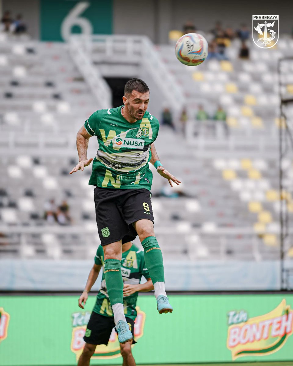 WARMING UP ! 🔥 #Persebayaday #Persebaya #FightForBelief