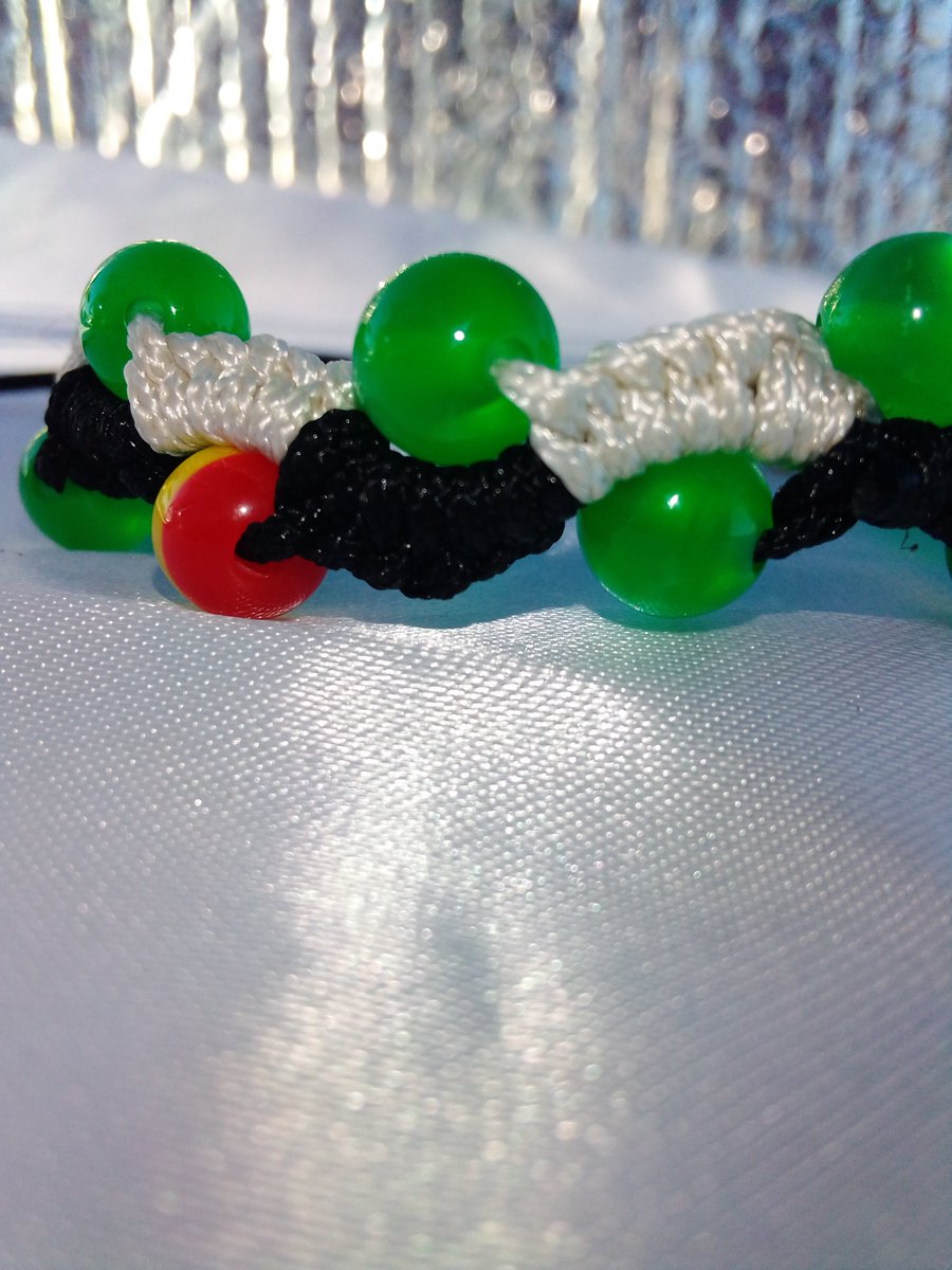 lemonade_dreii's tweet photo. Making Beaded Macrame bracelets/jewelry is my newly found obsession, why didn't l learn the skill sooner ๐ฅน
@craftbydreii
#handmade #beadedjewelry #adjustablebracelets #madeinzim #cbd https://t.co/emcHcVEGoB