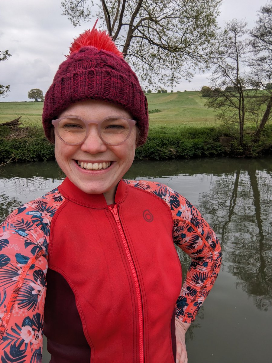 My book launch day for The Lido started with a swim at Brockwell Lido in a heatwave. I started launch party day for The Lifeline with a swim in my local river in a bobble hat 🤣