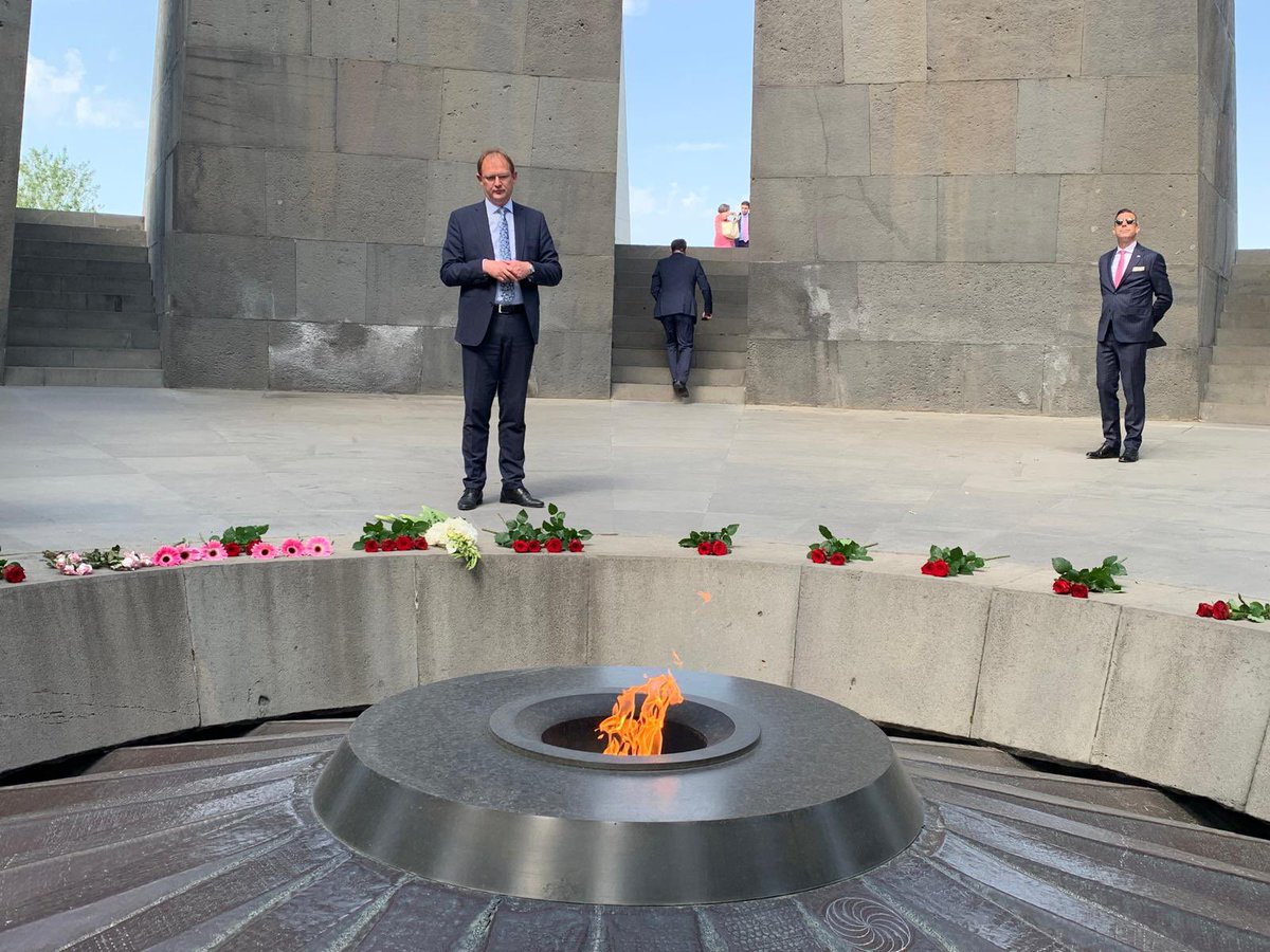 Woensdag herdenken we de 1,5 miljoen slachtoffers van de Armeense genocide. Deze onbestrafte misdaad van het Ottomaanse rijk tegen de Armeniërs begin 20e eeuw, had ernstige gevolgen. We moeten blijven herinneren en blijven veroordelen. Dit nooit meer! #ArmenianGenocide