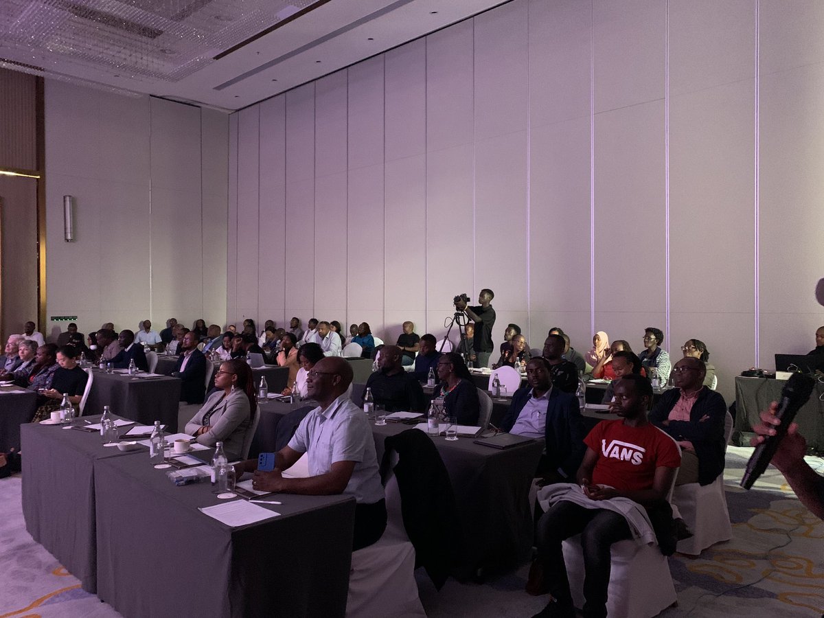 JLindnerMD's tweet image. Absolutely packed room for daylong contrast echo learning program at Africa STEMI live course going on now in Nairobi. Fabulous interaction w local leaders in echo wanting to expand contrast use here. Great work Mo Jeilani for organizing.  @ASE360 @HeartDocSharon