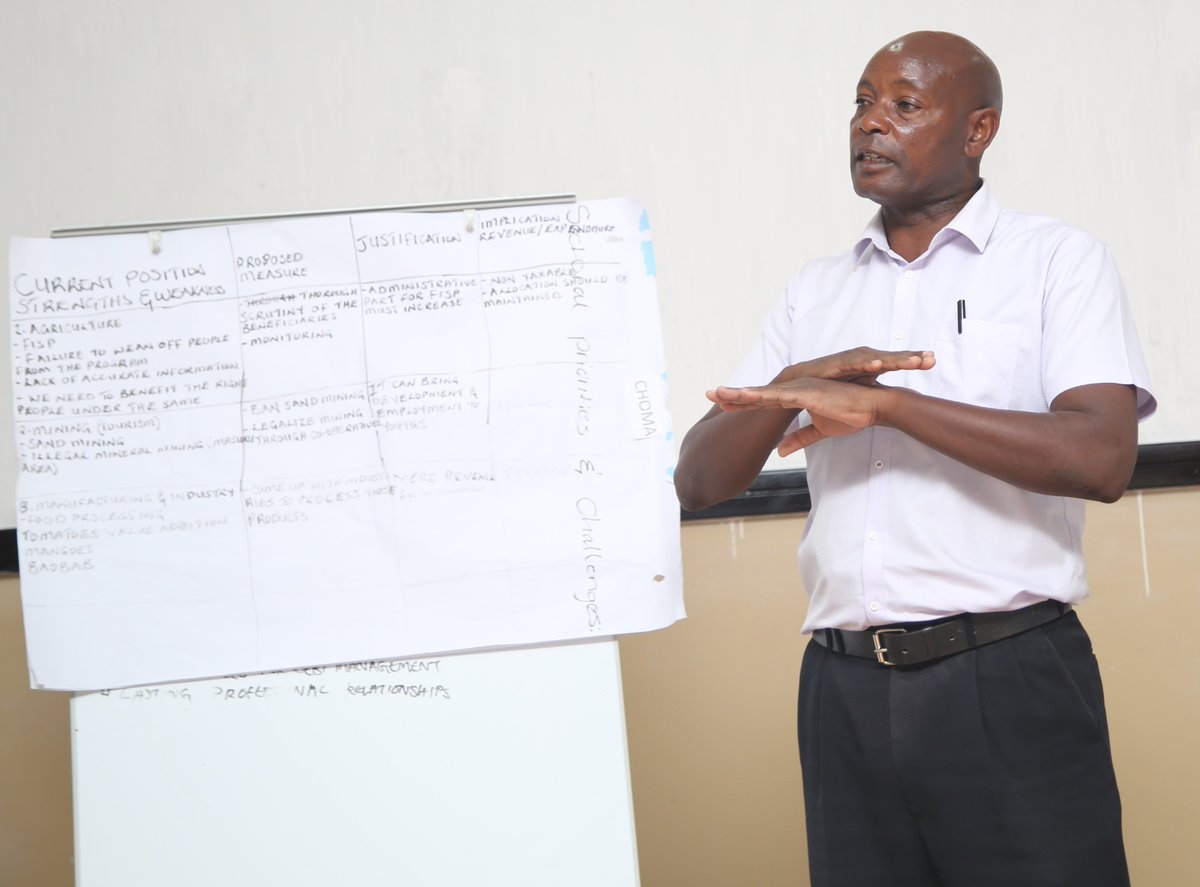In preparation for the upcoming 2025 Zambia national budget, CUTS Lusaka is holding a community budgetary consultation meeting in Kafue engaging community leaders and members in the budgeting process, to enable them contribute their perspectives and priorities.