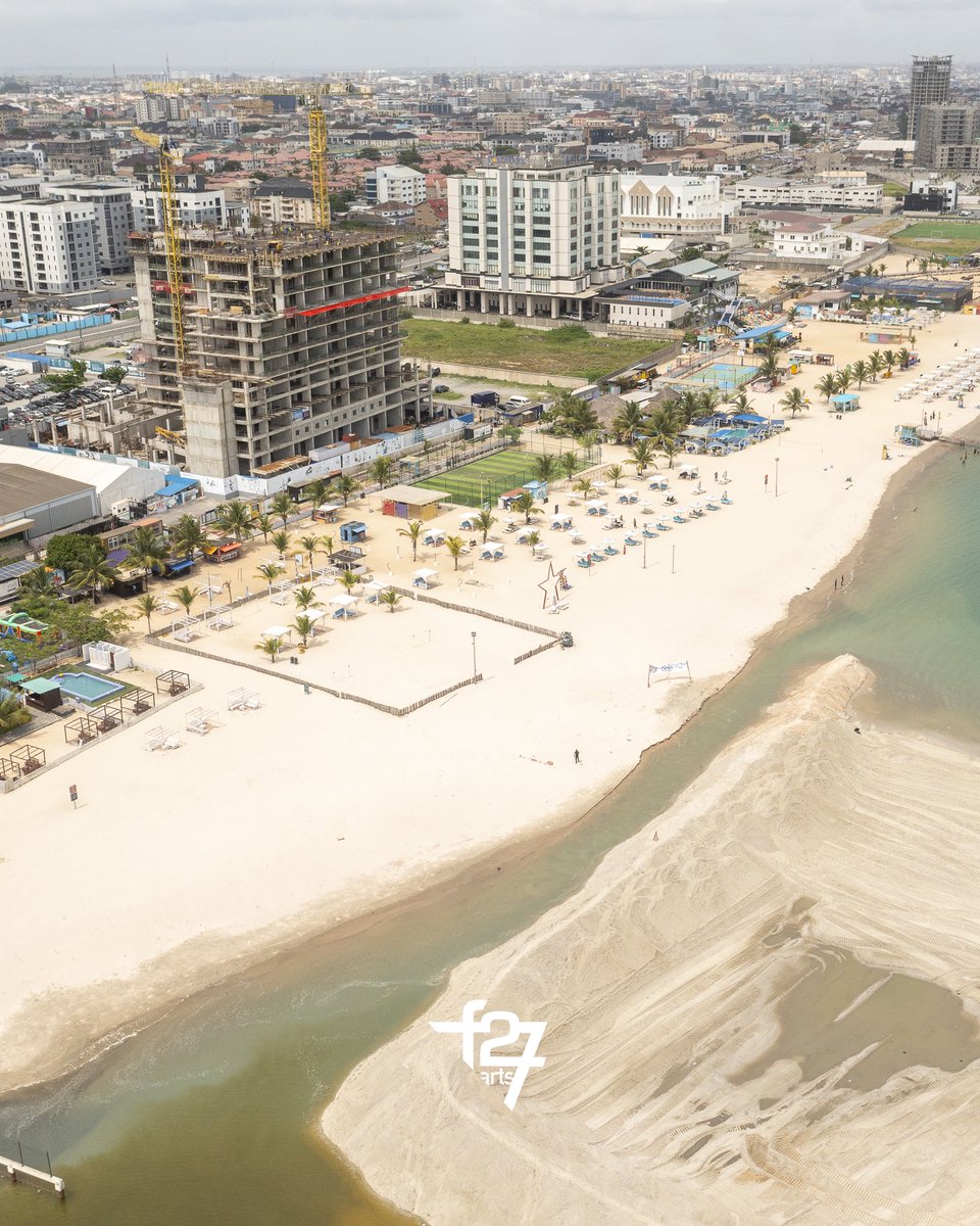 tobbinator's tweet photo. Landmark Beach and the surrounding region from the sky. You can see the progress of the Sand-filling activities and a glimpse of the Lagos-Calabar Coastal highway in the shot.  

#EarthDay #f27arts #landmark #landmarkbeach https://t.co/0HN0np3mpr