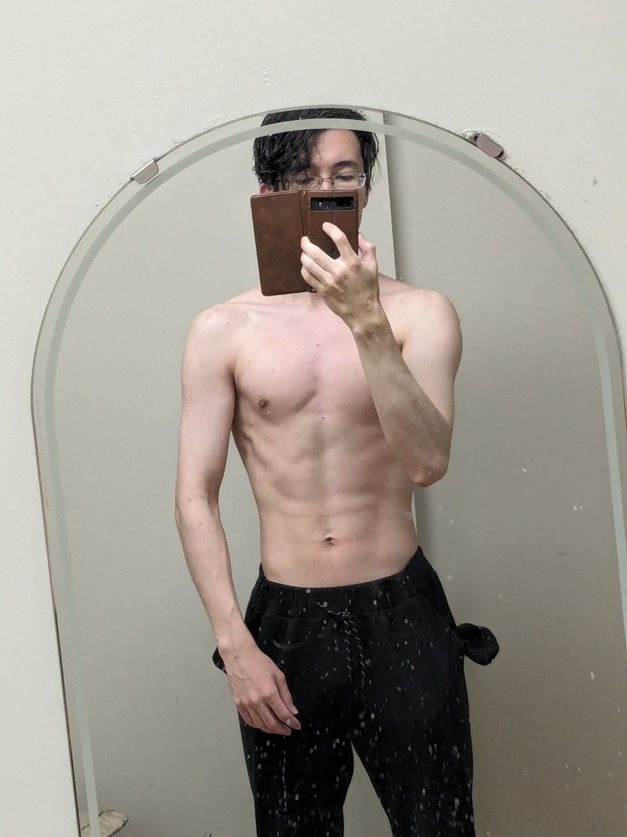 筋トレ15日目
プロテインを飲み始めて本格的に続けられそうだからいろんな方フォローしようかな
#筋トレ初心者
#宅トレ