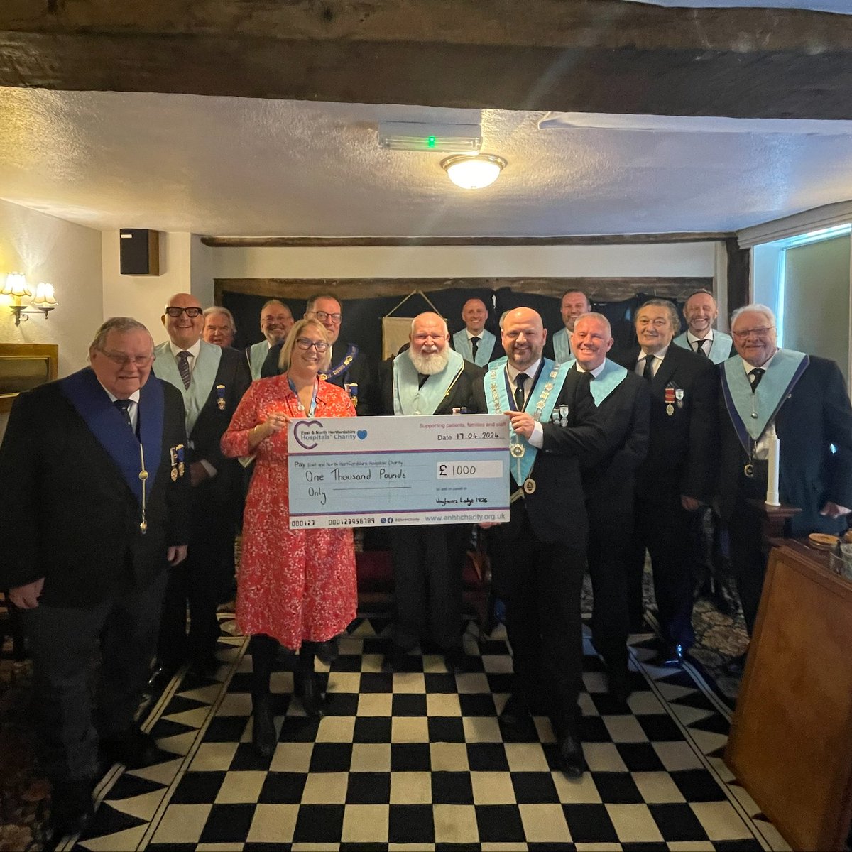 Our #ThankYouThursday post today is dedicated to the Wayfarers Lodge who donated an incredible £1,000 to support Mount Vernon Cancer Centre 💙 The lodge made the donation to say thank you for the exceptional treatment and care one of their members is receiving at the centre 💙