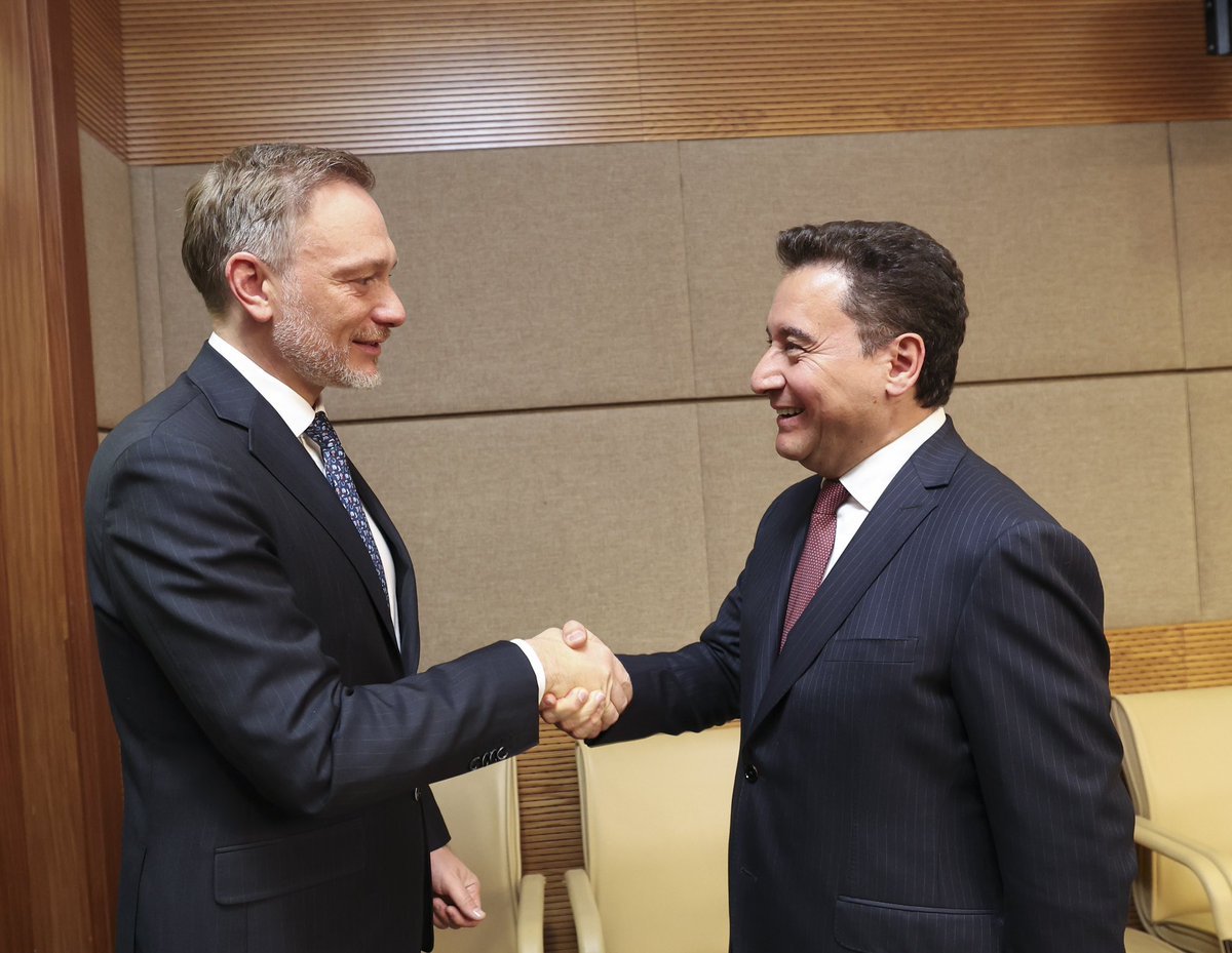 alibabacan's tweet photo. Bugün Almanya Federal Maliye Bakanı ve FDP Genel Başkanı Christian Lindner ve heyetini Türkiye Büyük Millet Meclisi’nde ağırladık.

Türkiye-Almanya ilişkileri, Avrupa Birliği, ekonomi ve gündem üzerine görüş alışverişinde bulunduk.

Sayın Lindner’e ziyareti için teşekkür ederim. https://t.co/TUC4XlAC3B