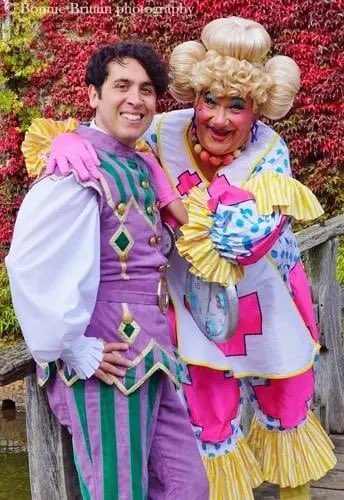 Very shocked and sad to hear Jason Sutton has passed away. He held my hand the first time I did a pantomime and was lovely company, as well has being hilarious on stage. Thoughts with this family and friends.