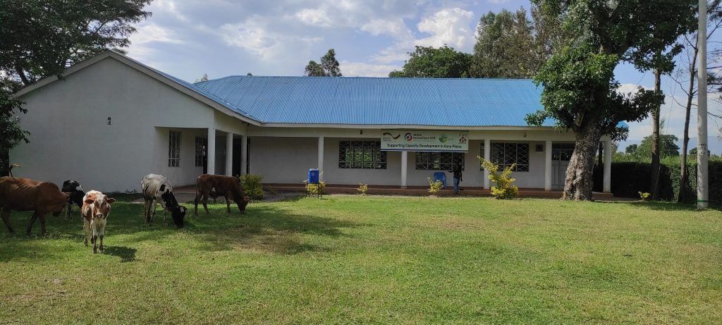 It takes a village.

Masogo Riverside Resource Centre is a grassroots organisation transforming the lives of individuals around Ogilo area. Now with a modern, internet-connected computer lab in one of the most remote locations we have had. 

See zoomemorialfoundation.org/news/strengthe…