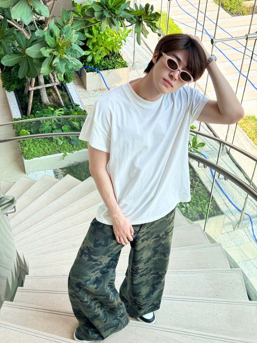 bluepongtiwat_'s tweet photo. Afternoon snap 📸 https://t.co/mgbNMez6Km