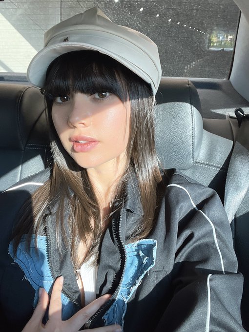 hi 안녕 https://t.co/Nsy53jlEjZ