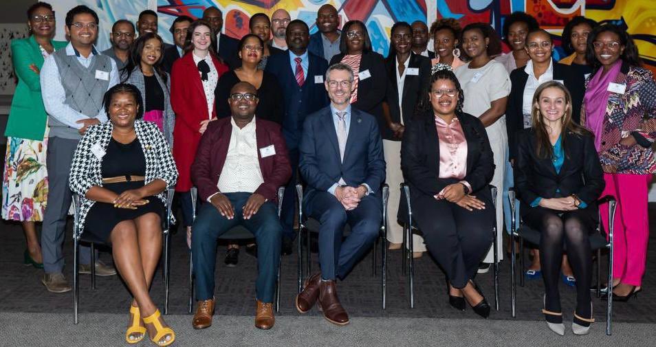 Inspiring to meet a diverse cohort of #AustraliaAwards alumni from across #SouthernAfrica including 🇿🇲 & 🇲🇼 for a regional Climate Resilience Workshop in 🇿🇦 to explore and develop leadership skills and knowledge critical to building climate resilience in #Africa 🌍