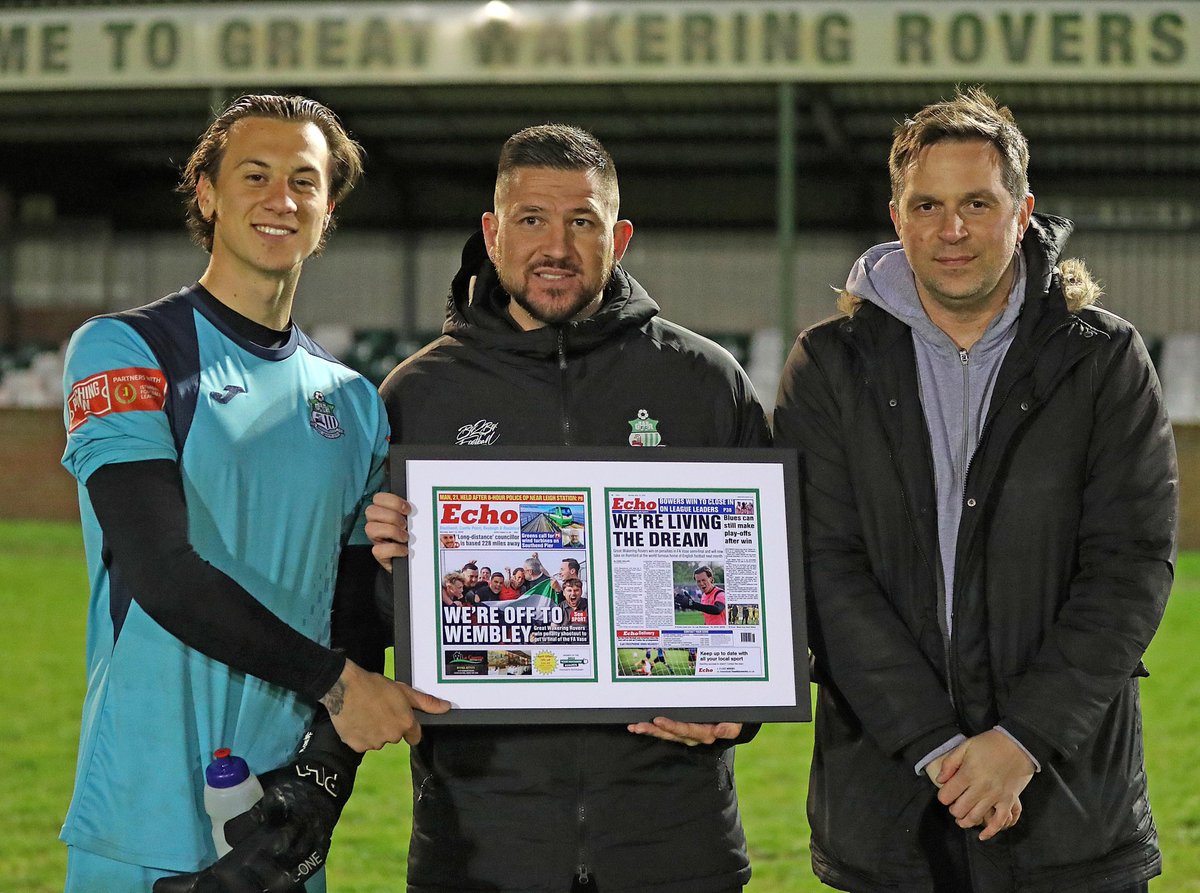 My good friend @CJPhillips1982 handed over a special framed photo to @marcusbowers89 and @luis_shamshoum after last night's @GWRovers victory over @EnsignOfficial to commemorate their fantastic journey to the FA Vase final next month @Essex_Echo #LovePhotography