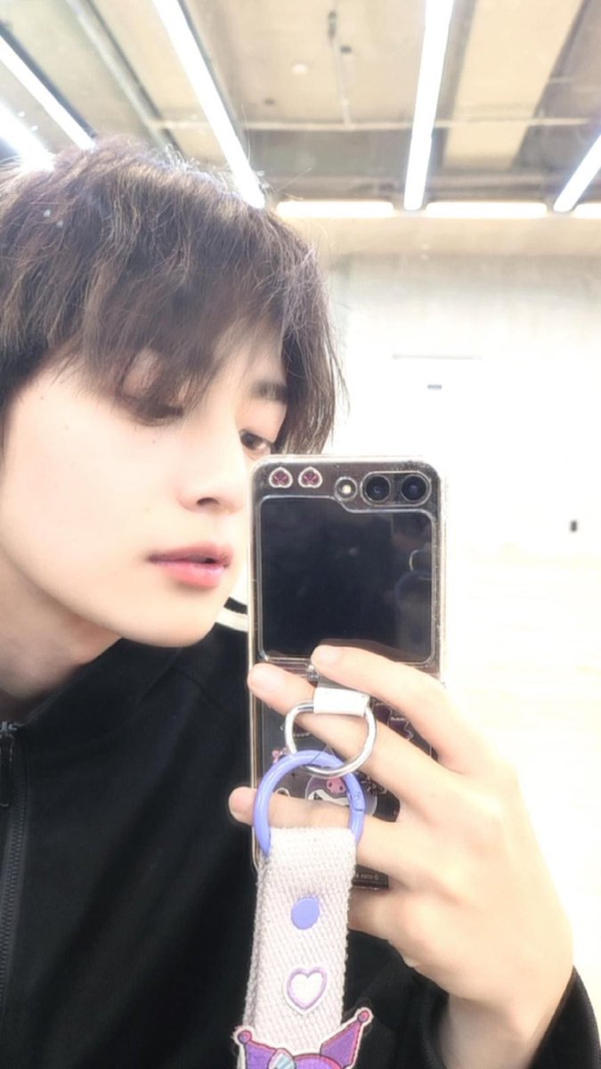 fantasyboys_mem's tweet photo. [#홍성민] 

필터 중독 

#FANTASYBOYS #판타지보이즈
#HONGSUNGMIN https://t.co/FBlf8aA4Uc