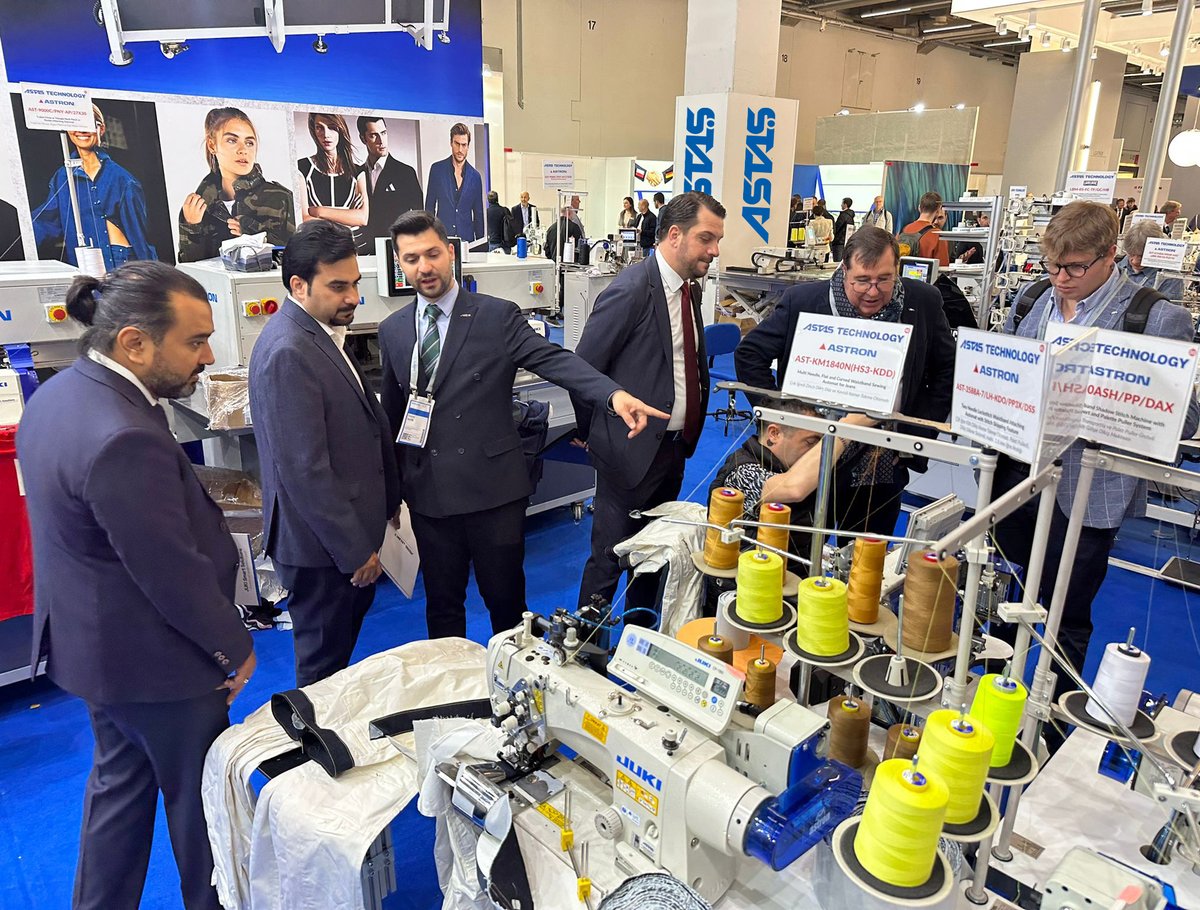 astasjuki's tweet image. Son teknoloji ile donatılmış, makinalarımızı sergilediğimiz TEXPROCESS Frankfurt Fuarında sizleri standımıza bekliyoruz.
Hall 9.00 – Stand B55
#texprocess #astastechnology #fairs #messefrankfurt #sewingtechnologies