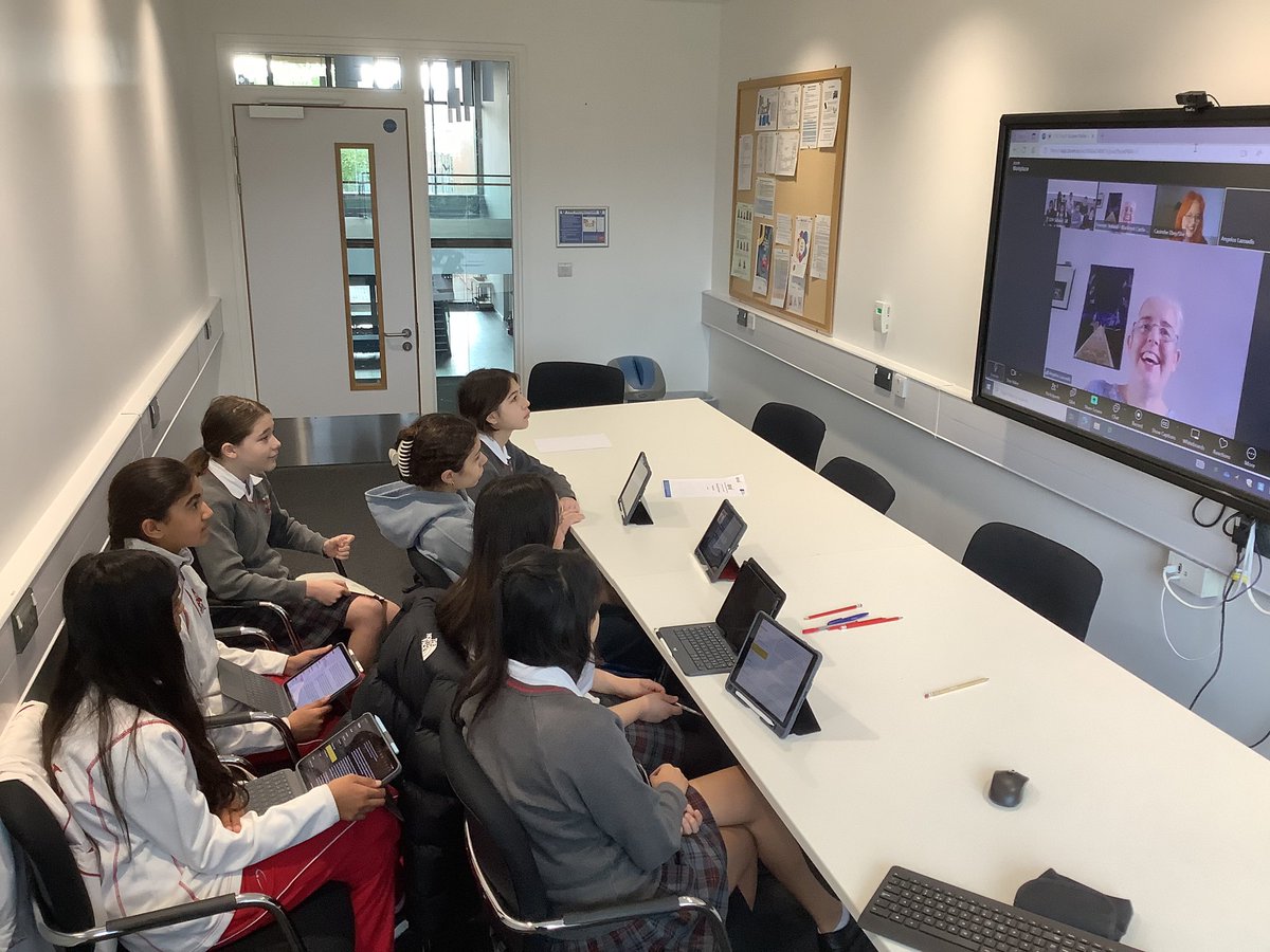 LEH_STEM's tweet image. Well done to our STEM Youth Student Parliament team, who undertook  a live debate co-ordinated as part of @clicpolit at the Blackrock Castle Observatory in Cork, Ireland, with teams in Spain, Portugal and Greece. The debate addressed the problem of light pollution. 😎 #lehschool