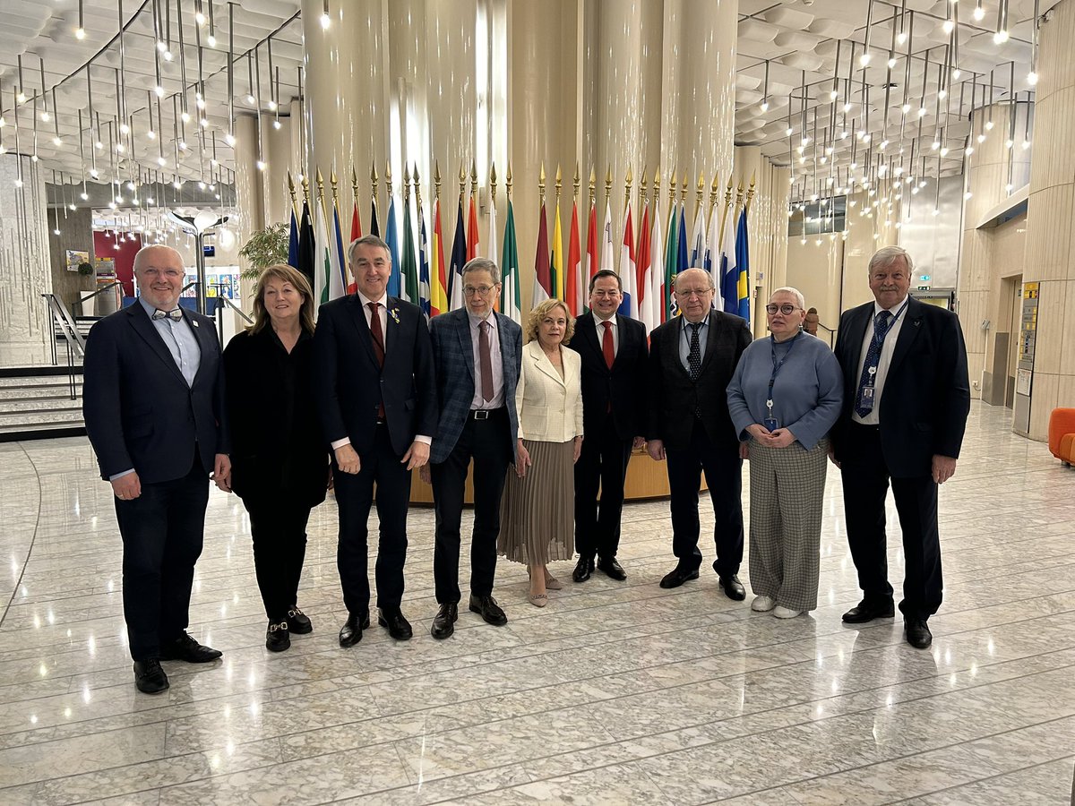 Farewell meeting with Lithuanian MEPs during last @Europarl_EN plenary session in Strasbourg before European elections. A good chance to thank for the great cooperation, to discuss key challenges & achievements during the last five years and to ponder on EU’s future agenda. 🇱🇹🇪🇺