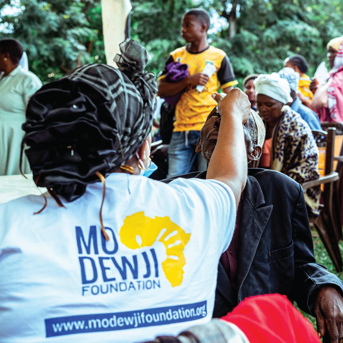 DewjiFoundation's tweet photo. Siku ya 1 - Masasi, Mtwara. Tupo Hapa. Kazi imeanza. Masasi wamejitokeza kwa wingi. Kambi ya Macho ya Bure!
——-
Day 1 - Masasi, Mtwara. We are Here. The work has begun. Masasi has turned up in large numbers. Free Eye Camp!
#masasi #eyecamp #cataract #tanzania #mocares #modewji https://t.co/t3NWKID5H0