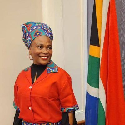 [ON AIR] In our #CitizensCorner, we speak to the Economic Freedom Fighters (@EFFSouthAfrica) on its election manifesto ahead of the #Elections2024 & unpack 7 pillars of the document. We are joined by Member of Parliament, @AdvBMkhwebane on #SAfmTalkingPoint with @CathyMohlahlana