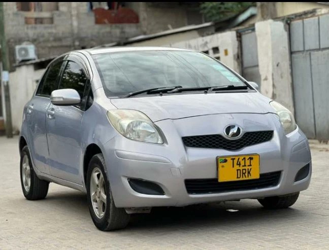 *Toyota vits new* Cc990 *Year 2010* New tyres Sports rims Music radio *Price 8.9m* 0625004475