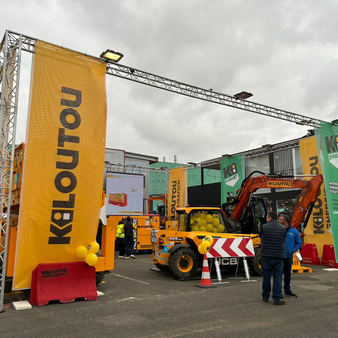 kiloutou's tweet photo. 🚀 Coup d'envoi du salon @intermatparis ! Venez échanger avec nous et découvrir nos dernières #innovations.
📅 RDV à 15h, dans l'espace filière, Bâtiment 5A pour assister à l'intervention d'Olivier Colleau, Président Exécutif Groupe et Président de la #CAMD sur @BFMBusiness. https://t.co/jYpfG19WRr