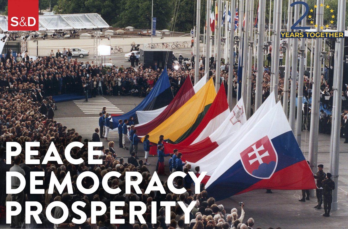 20 years ago, on 1 May 2004, ten new countries joined the 🇪🇺 in its biggest ever enlargement. An ambitious European project: reuniting Eastern and Western Europe, artificially divided by the Iron Curtain. One European family, with open doors! 🔴europarl.europa.eu/plenary/en/hom…