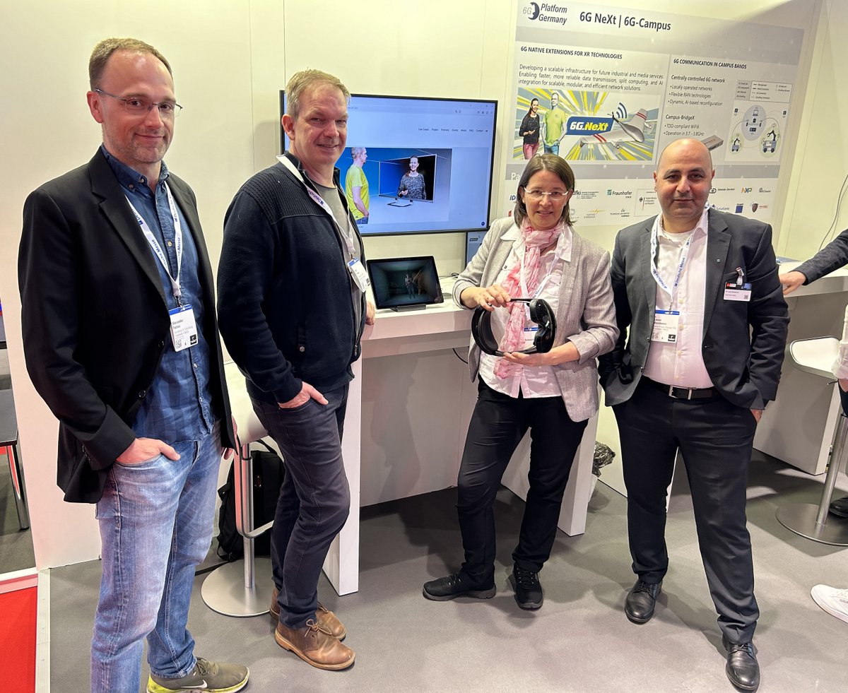 <a href="/Fraunhofer/">Fraunhofer-Gesellschaft</a> 📌 6G NeXt powered by 1ClickMetaverse: 3D-Echtzeit-Videoübertragung auf VR-Brillen in Halle 14, H06. 

▶️ 6gnext.de/?page_id=2&lan…

#Metaverse #VirtualReality
