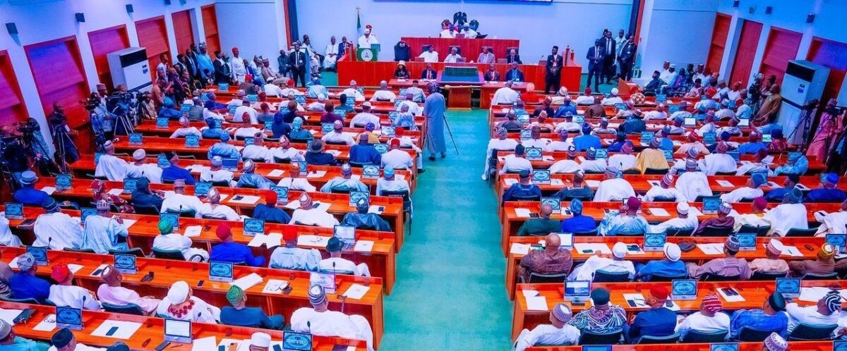 Nigerian Senate Set To Amend Law On 18 Years Minimum Age For University Admission | Sahara Reporters bit.ly/3QiNxHP