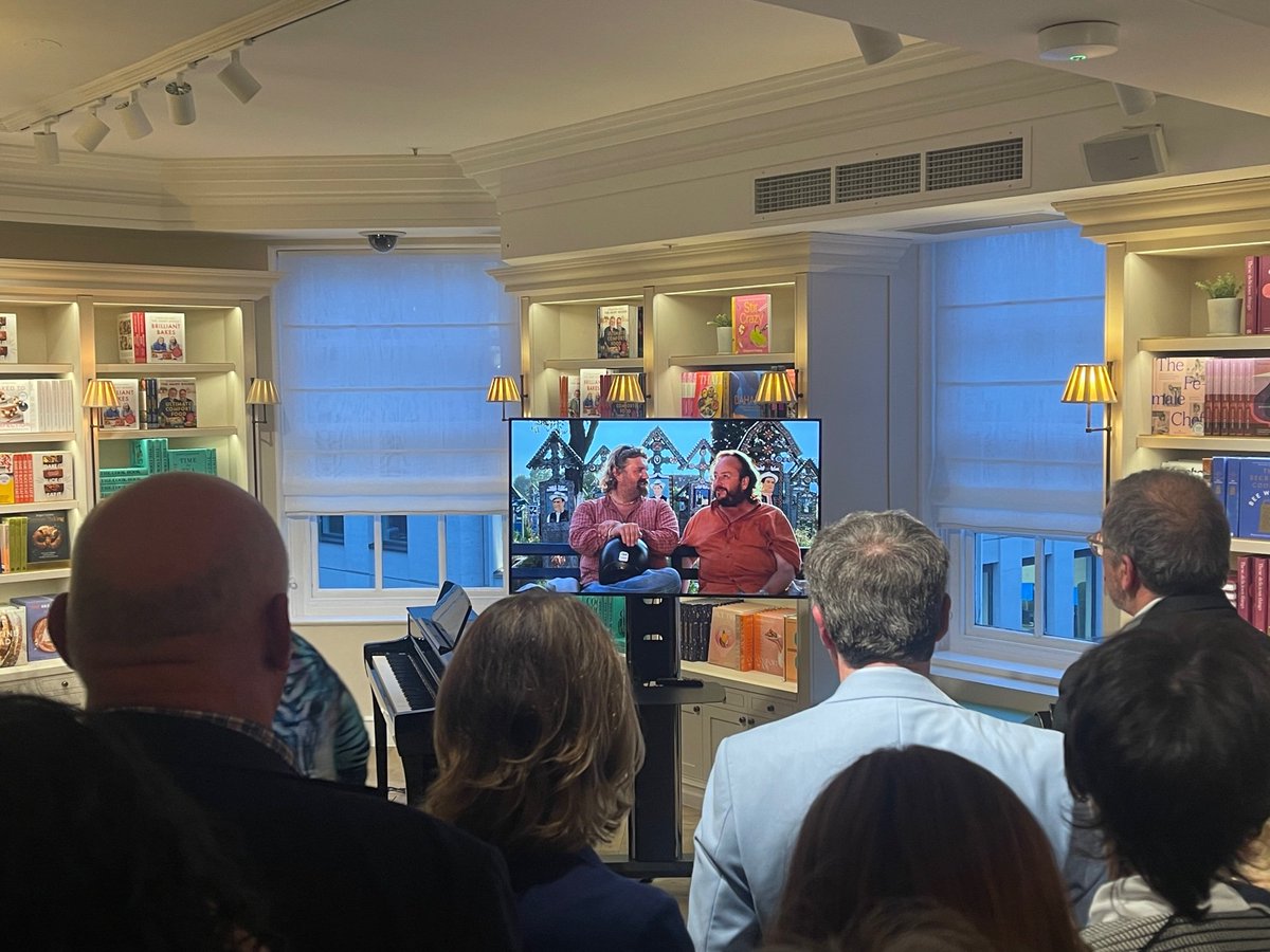 This week at @Fortnums,touching tributes for Dave Myers @HairyBikers,as I joined his wife Lili and close friends to celebrate the unique life of an incredible person. In Lili`s words-'a man living life to the fullest'.His heart was so close to Romania,he will remain in our souls.